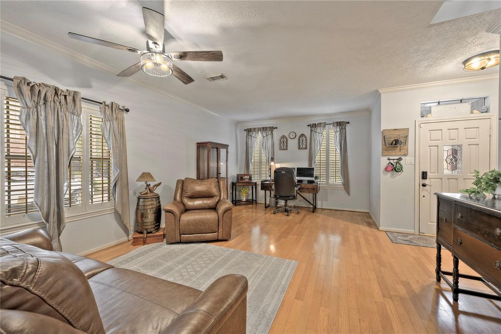 Photo of 4527 Natural Bridge Drive, Houston, TX 77345 (MLS # 54001905)