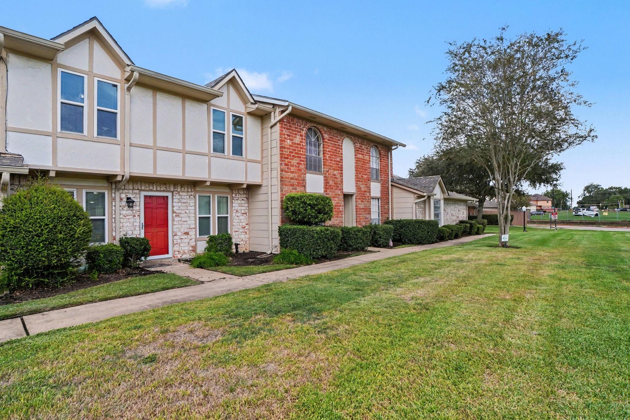 44 Chapparal Court