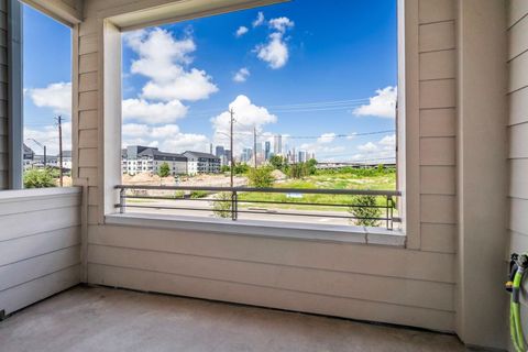 Photo of 316 Jensen Drive, Houston, TX 77020 (MLS # 63923413)