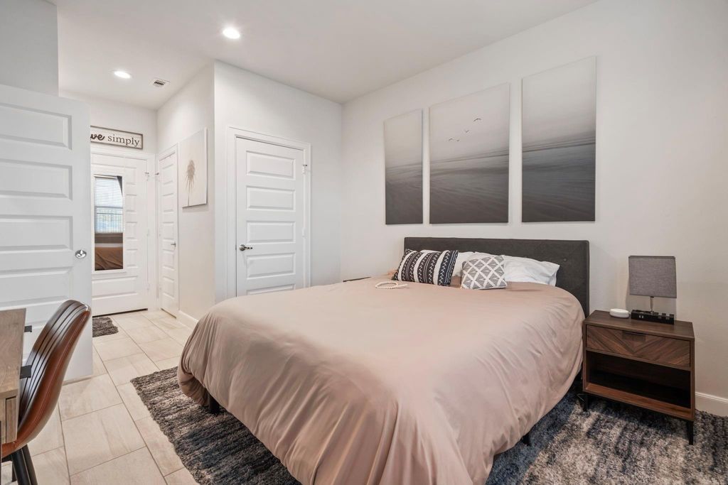 Photo of 316 Jensen Drive, Houston, TX 77020 (MLS # 63923413)