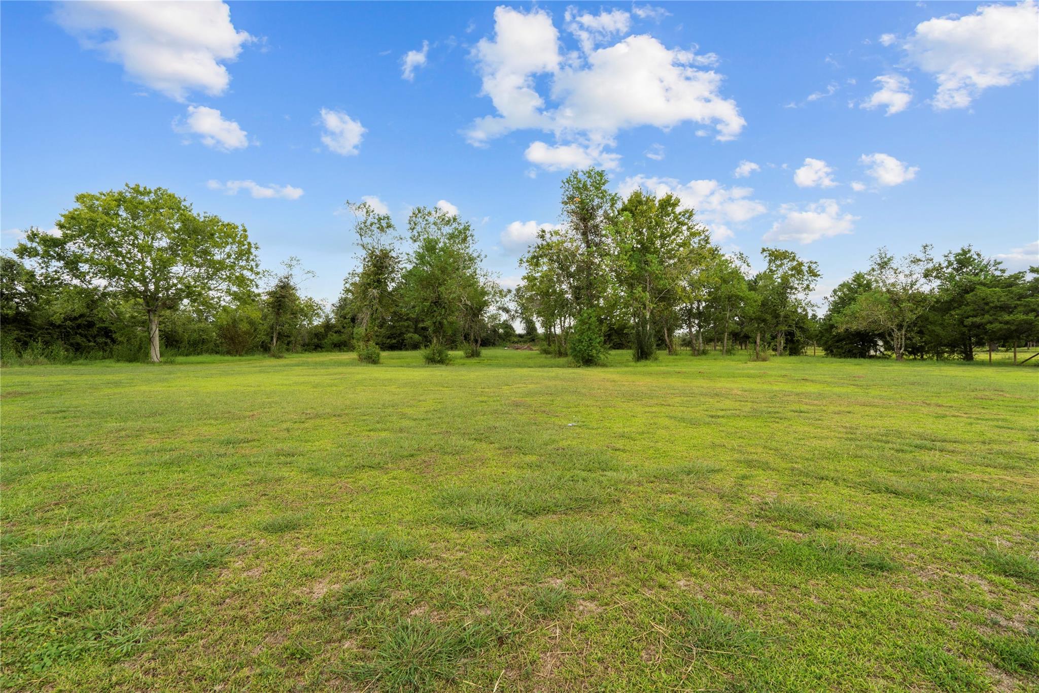 4886 Wickwillow Lane