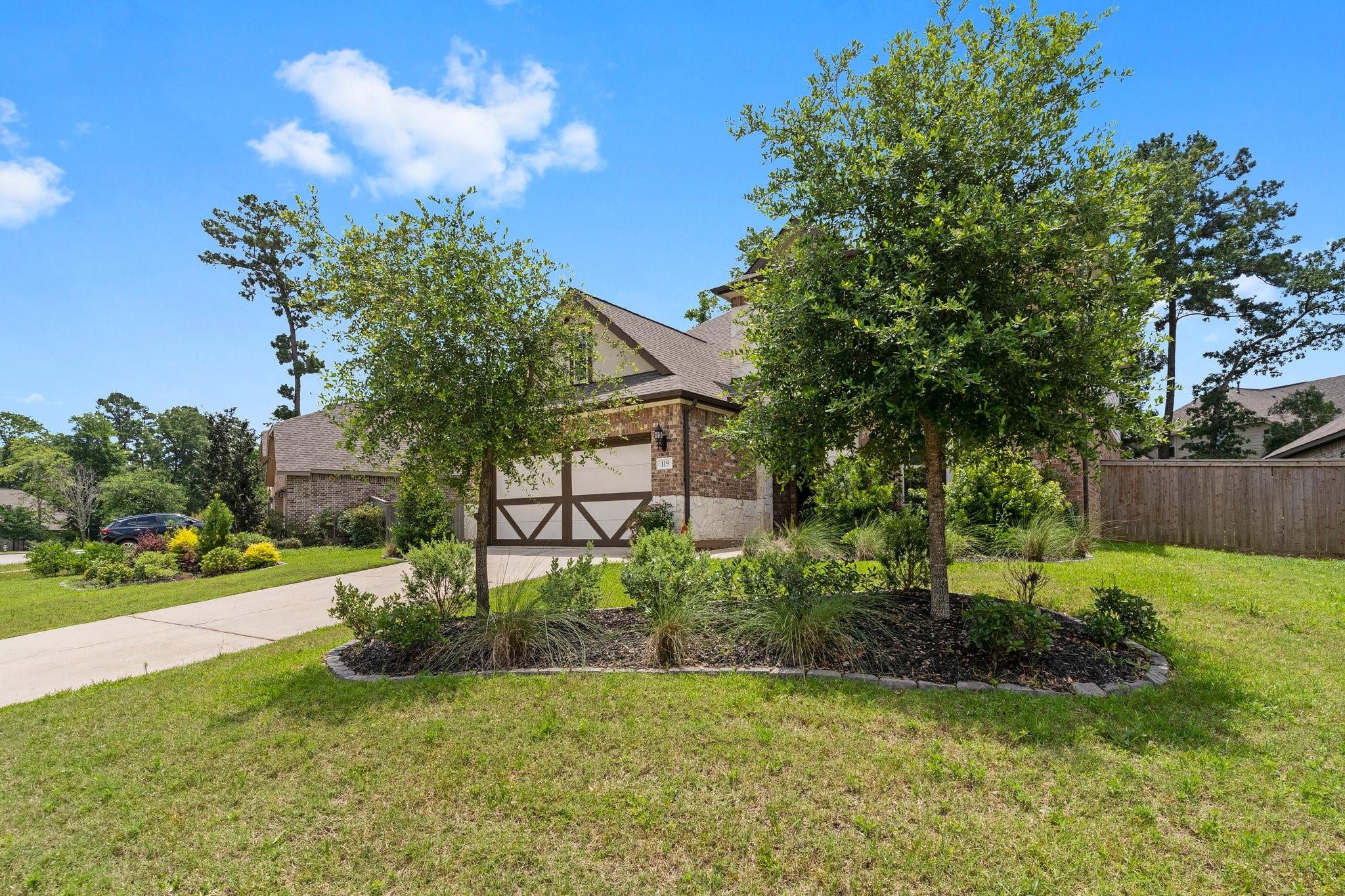 119 Bluebell Woods Way