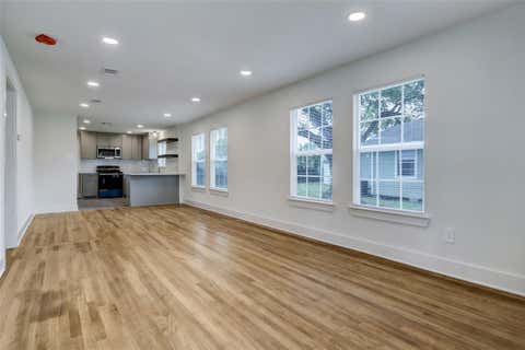 Tiny photo for 1910 Avenue N, Rosenberg, TX 77471 (MLS # 39998566)