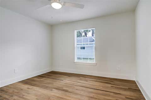 Tiny photo for 1910 Avenue N, Rosenberg, TX 77471 (MLS # 39998566)