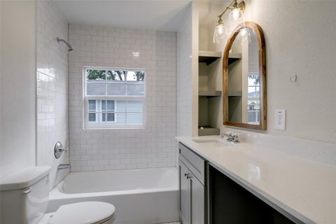 Tiny photo for 1910 Avenue N, Rosenberg, TX 77471 (MLS # 39998566)