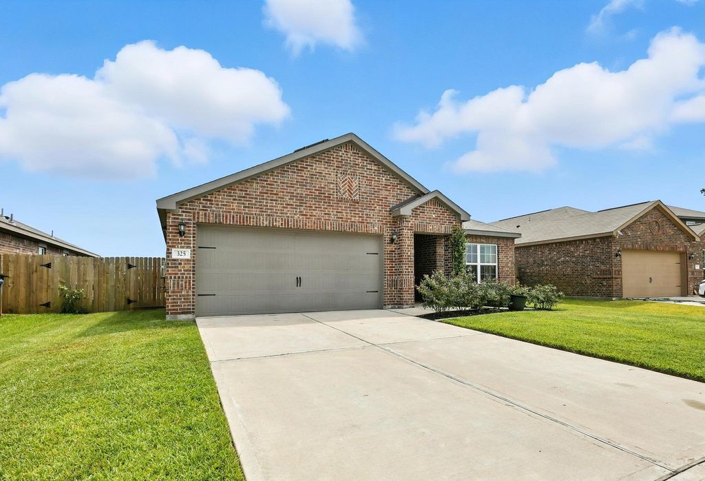 Photo of 325 Palo Duro Canyon Drive, Katy, TX 77493 (MLS # 26699455)