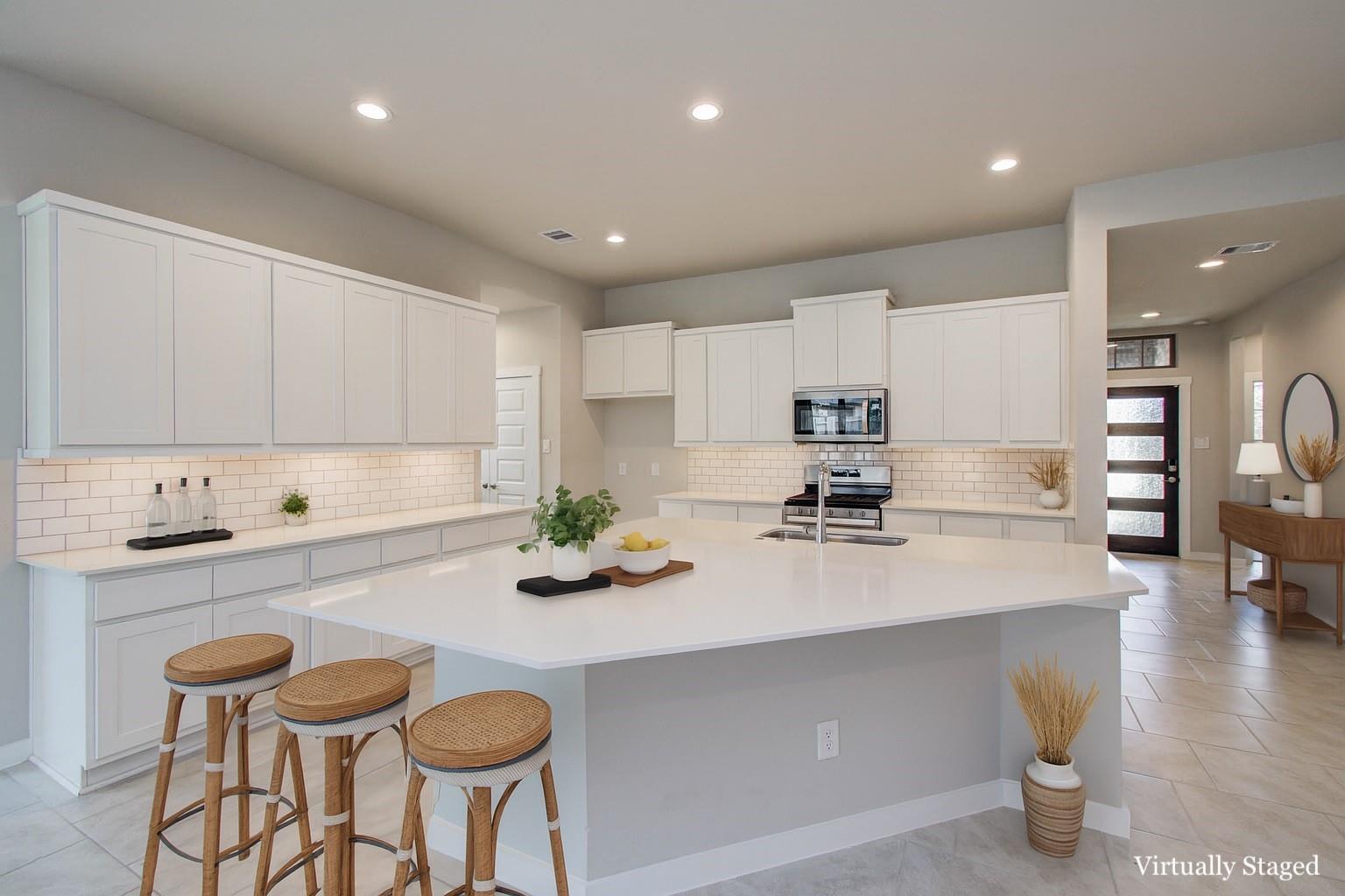 28511 Eli Eagle Street