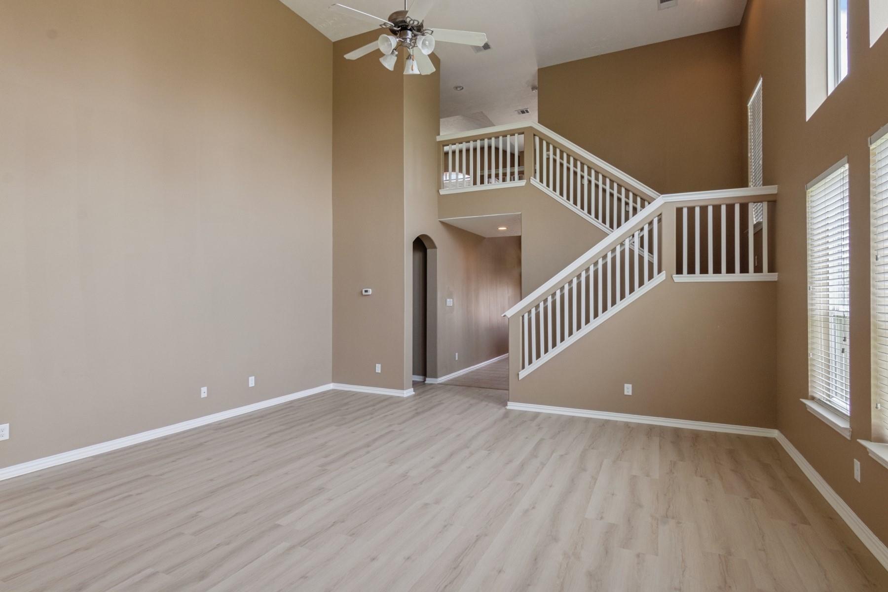 2502 Mossberg Court