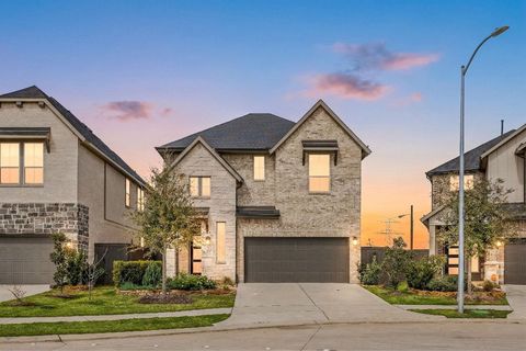 Photo of 106 Ripe Tomato Trail, Richmond, TX 77406 (MLS # 42493857)