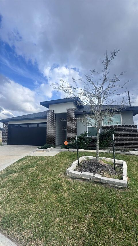 Homes For Sale - 29615 Cayenne Circle<br/> Katy, TX 77494