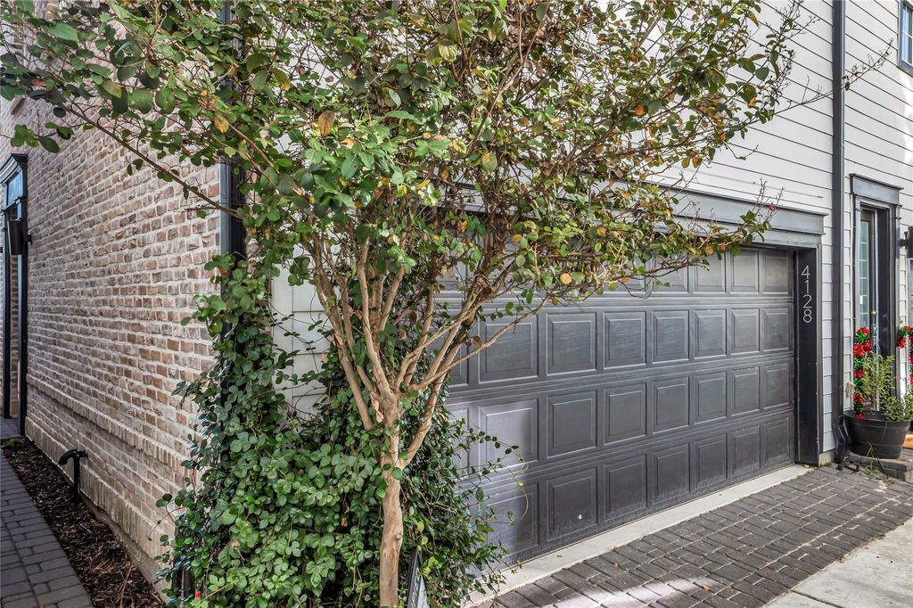 Photo of 4128 Willowbend Blvd Blvd, Houston, TX 77025 (MLS # 34419841)