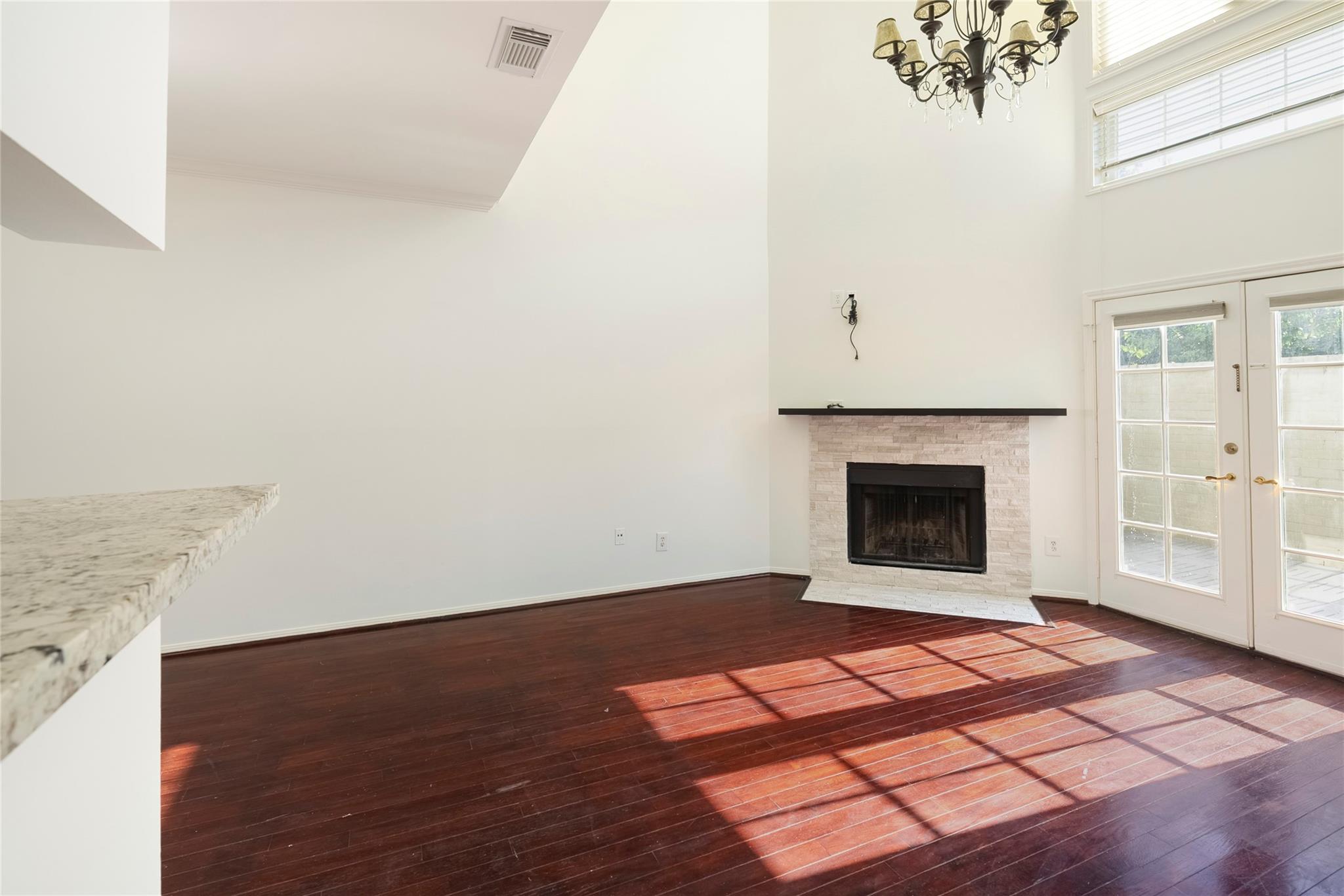 2213 Stanford Street 2213