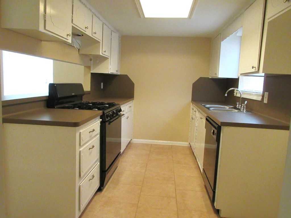 Photo of 714 Cherry Valley Drive, Houston, TX 77336 (MLS # 36428889)