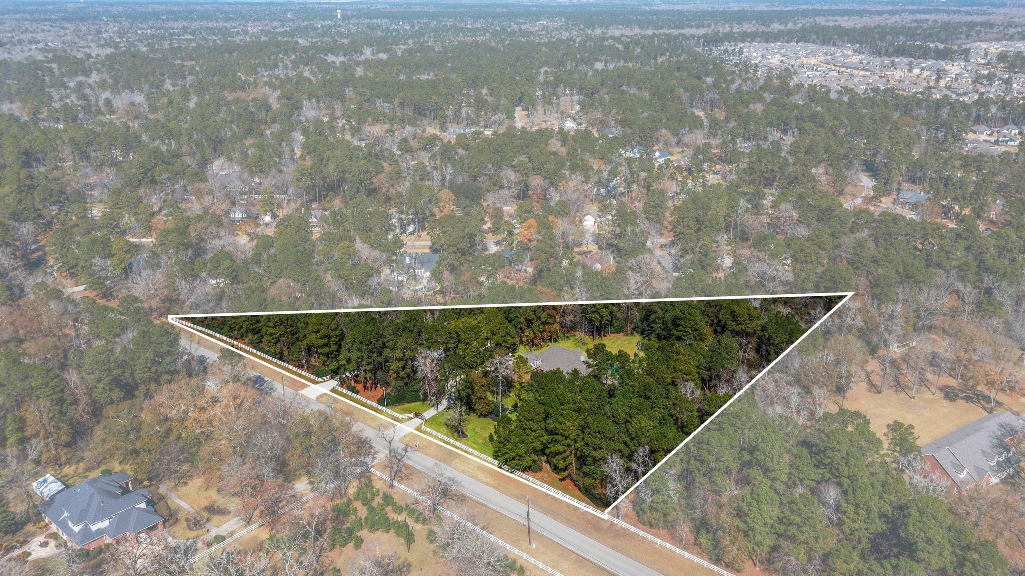 11302 Lake Forest Drive