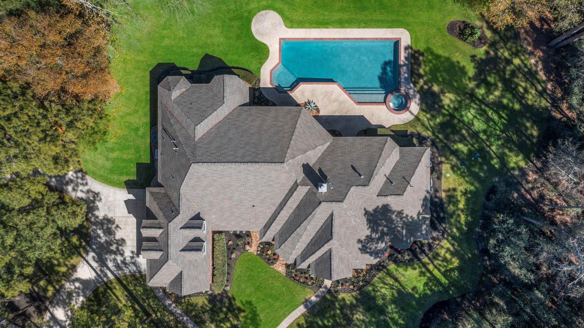 11302 Lake Forest Drive