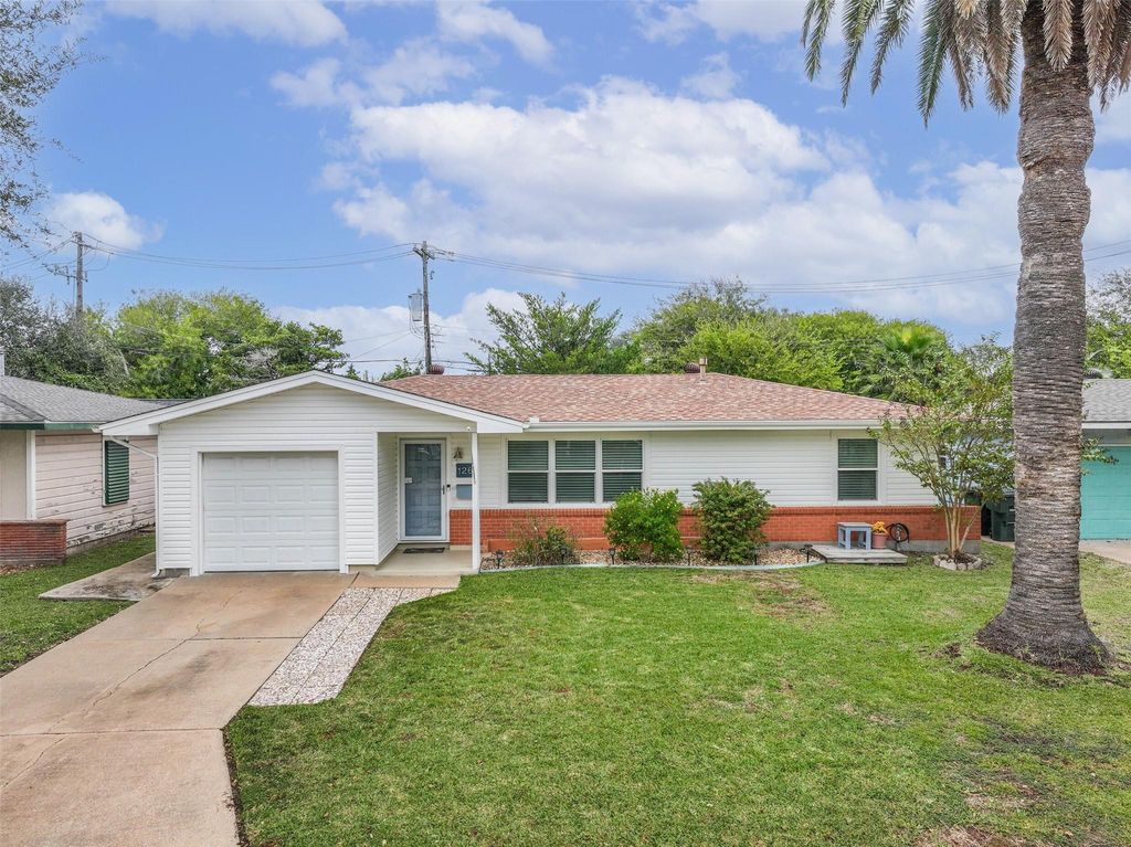 Photo of 126 Tuna Street, Galveston, TX 77550 (MLS # 63876518)