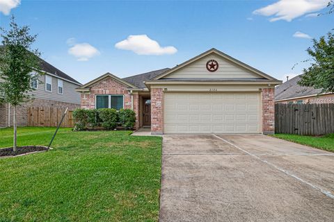 Photo of 2106 Indian Clearing Trail, Rosenberg, TX 77471 (MLS # 23227159)