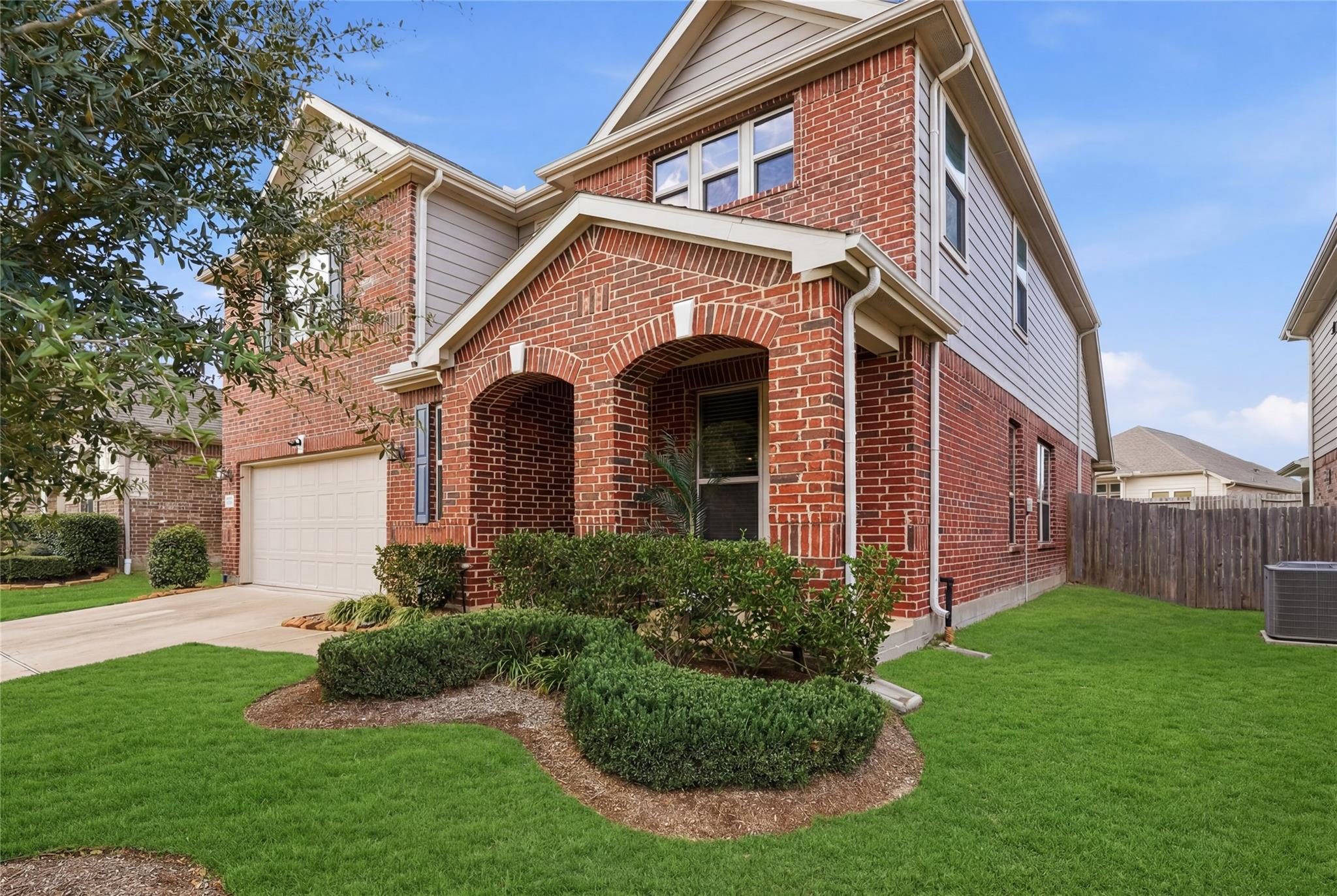 3912 Eagle Nest Lake Lane