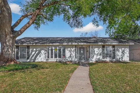 Homes For Rent - 5674 Hazen Street<br/> Houston, TX 77081