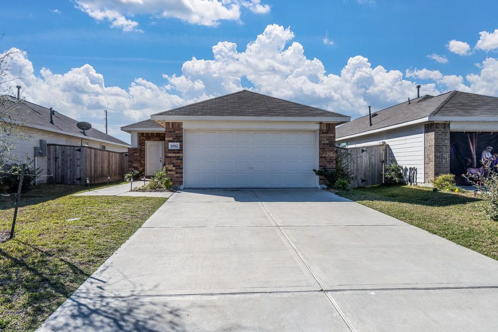 Photo of 18582 Cepagatti Drive, New Caney, TX 77357 (MLS # 26951717)