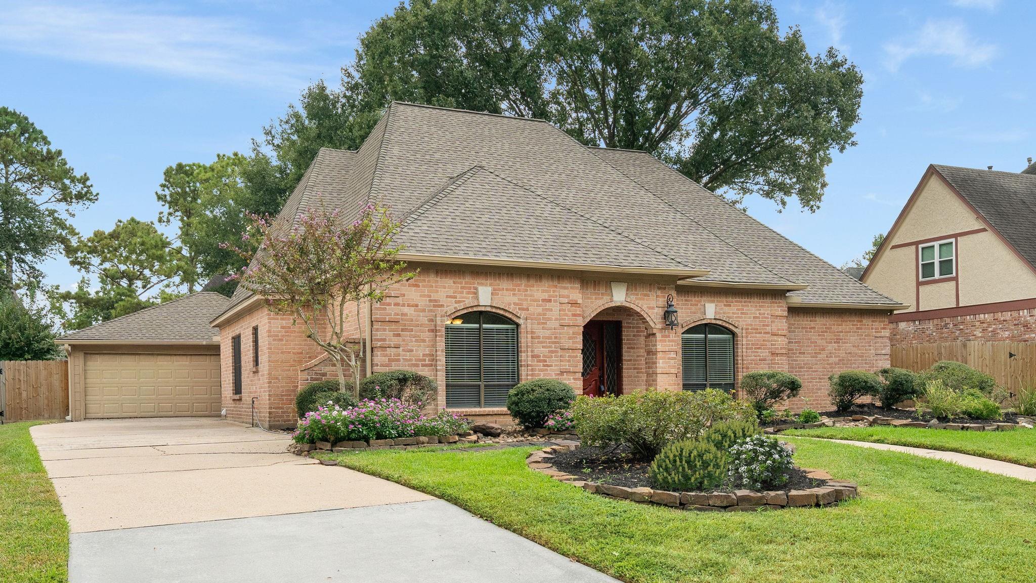 6403 Willow Pine Drive