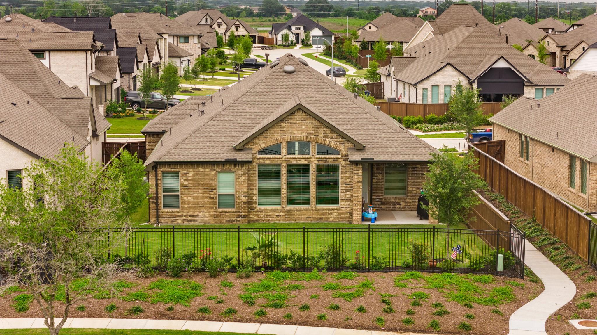 5903 Red River Drive