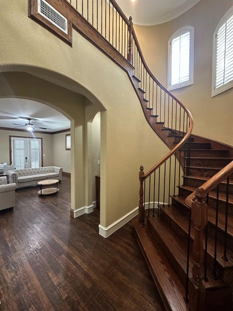 Photo of 4516 Gilbert Avenue, Dallas, TX 75219 (MLS # 54885457)