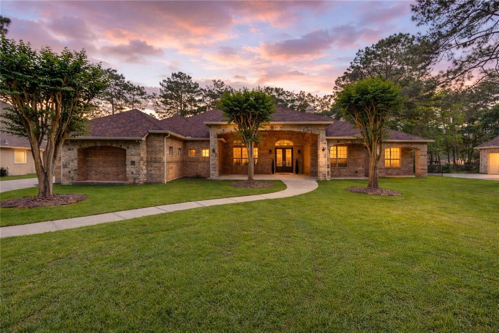 Photo of 28822 Lakeside Green, Magnolia, TX 77355 (MLS # 20800272)