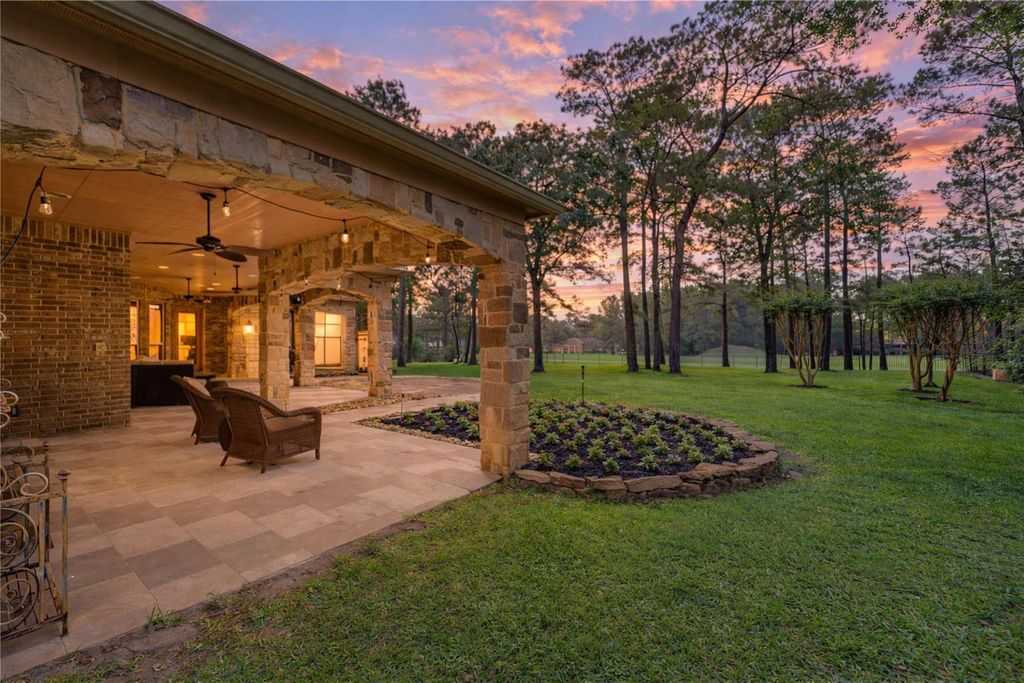 Photo of 28822 Lakeside Green, Magnolia, TX 77355 (MLS # 20800272)