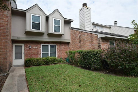 Townhouse For Rent - 9323 Westwood Village Drive #6<br/> Houston, TX 77036
