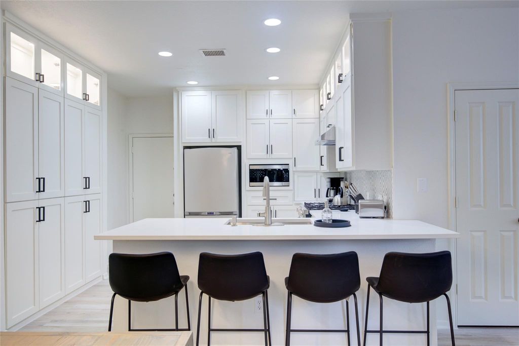 Photo of 76 Scarlet Woods Court, The Woodlands, TX 77380 (MLS # 8474860)