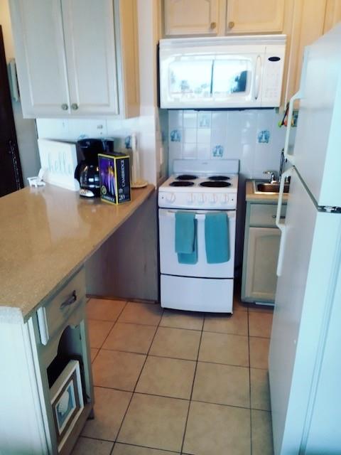 6102 Seawall Boulevard 341