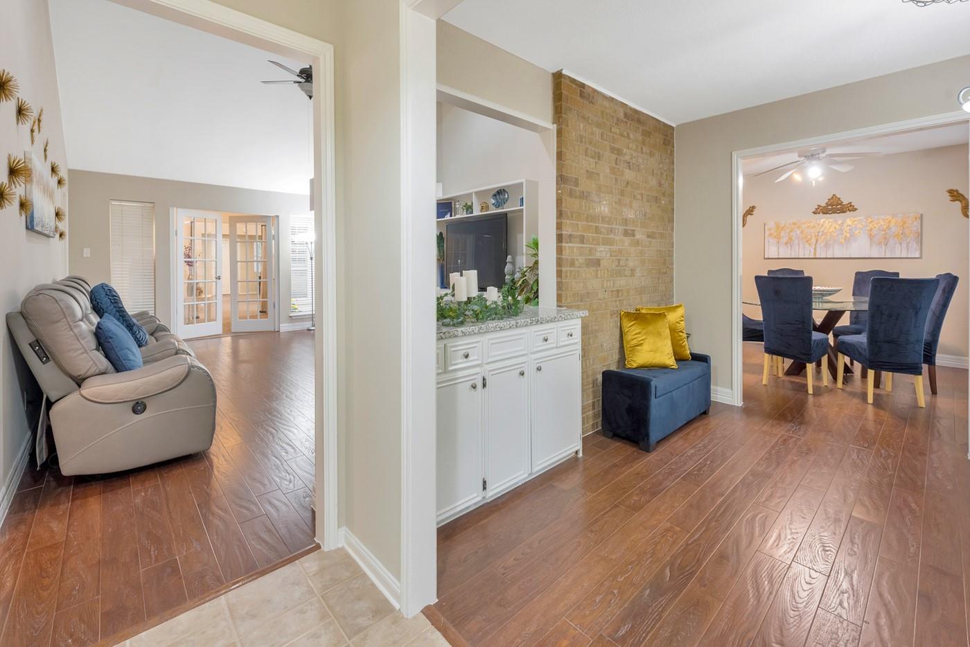 12025 Acorn Oak Street