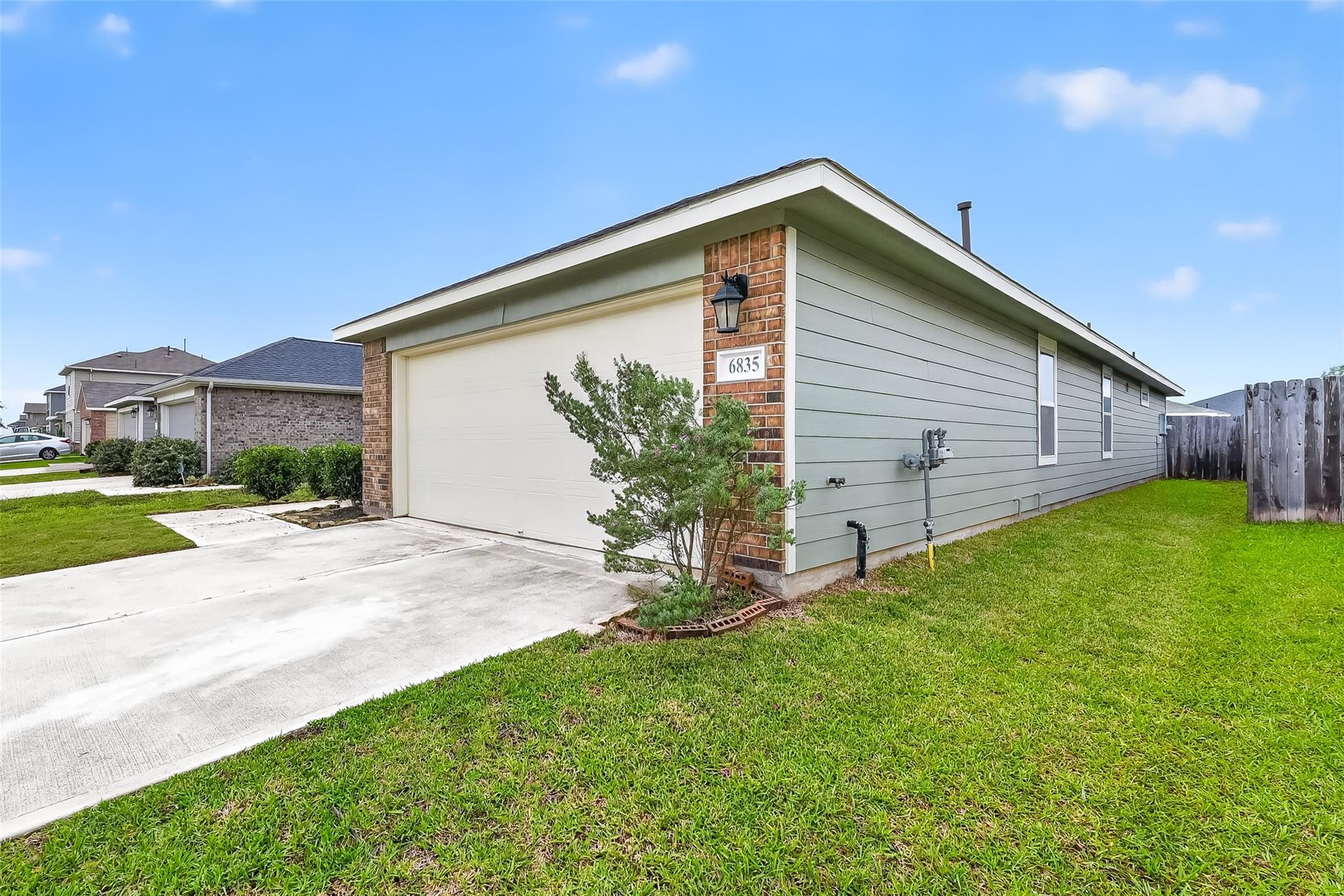 6835 Scarlet Sagebrush Street