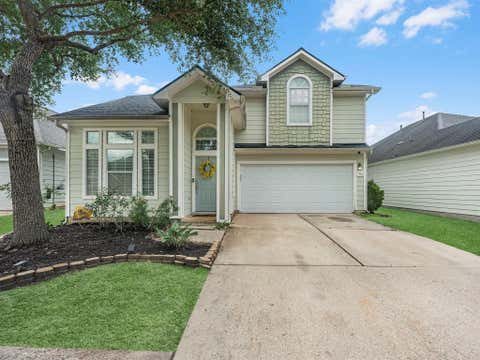 Homes For Sale - 15826 Shoreline Terrace Drive<br/> Houston, TX 77044