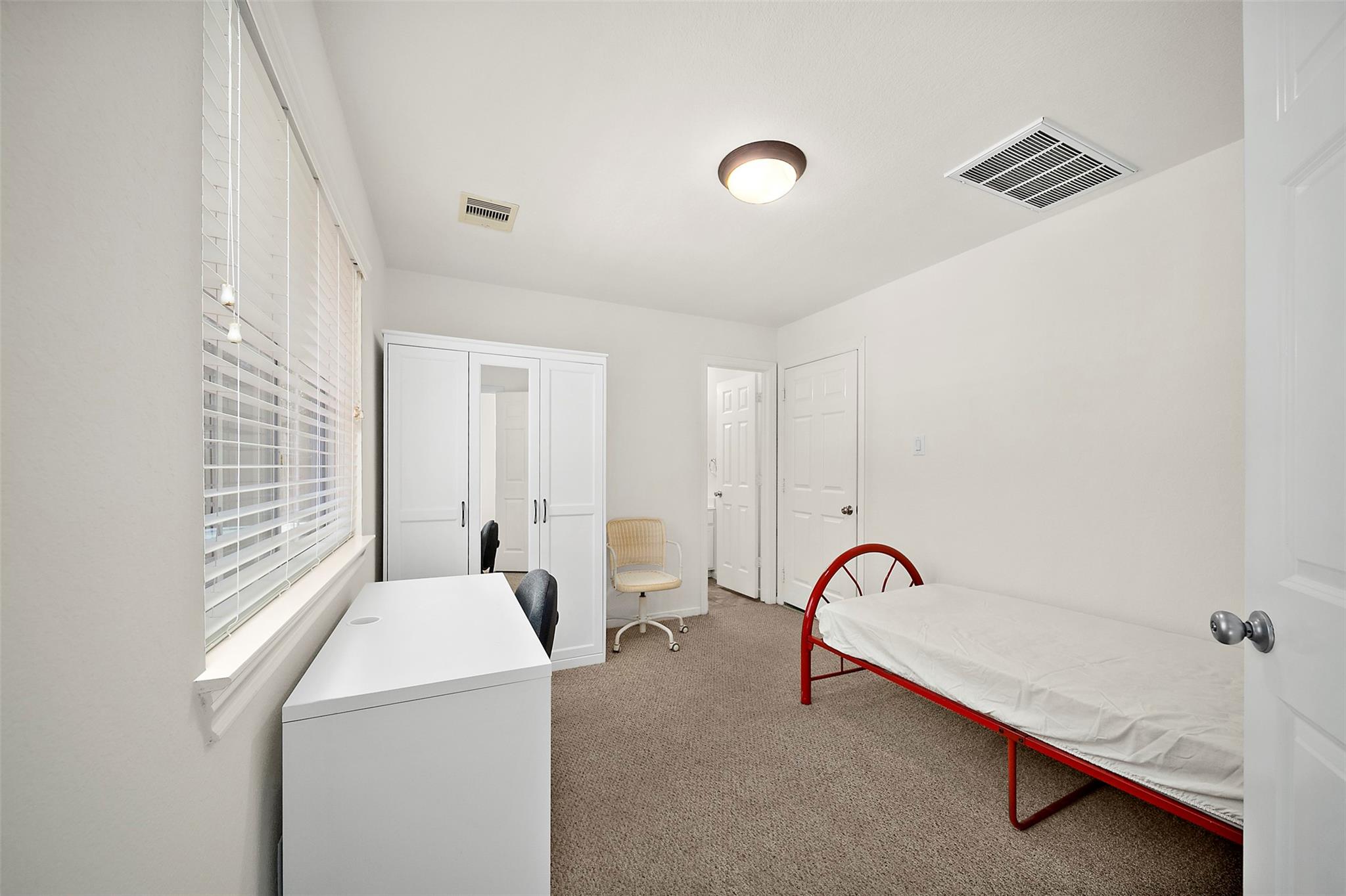3113 Clearview Circle
