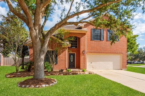 Photo of 5115 Cherrywood Court, League City, TX 77573 (MLS # 38346734)