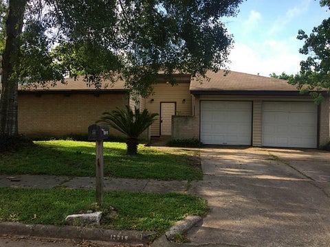 Photo of 13015 Birch Grove Drive, Houston, TX 77099 (MLS # 69868180)