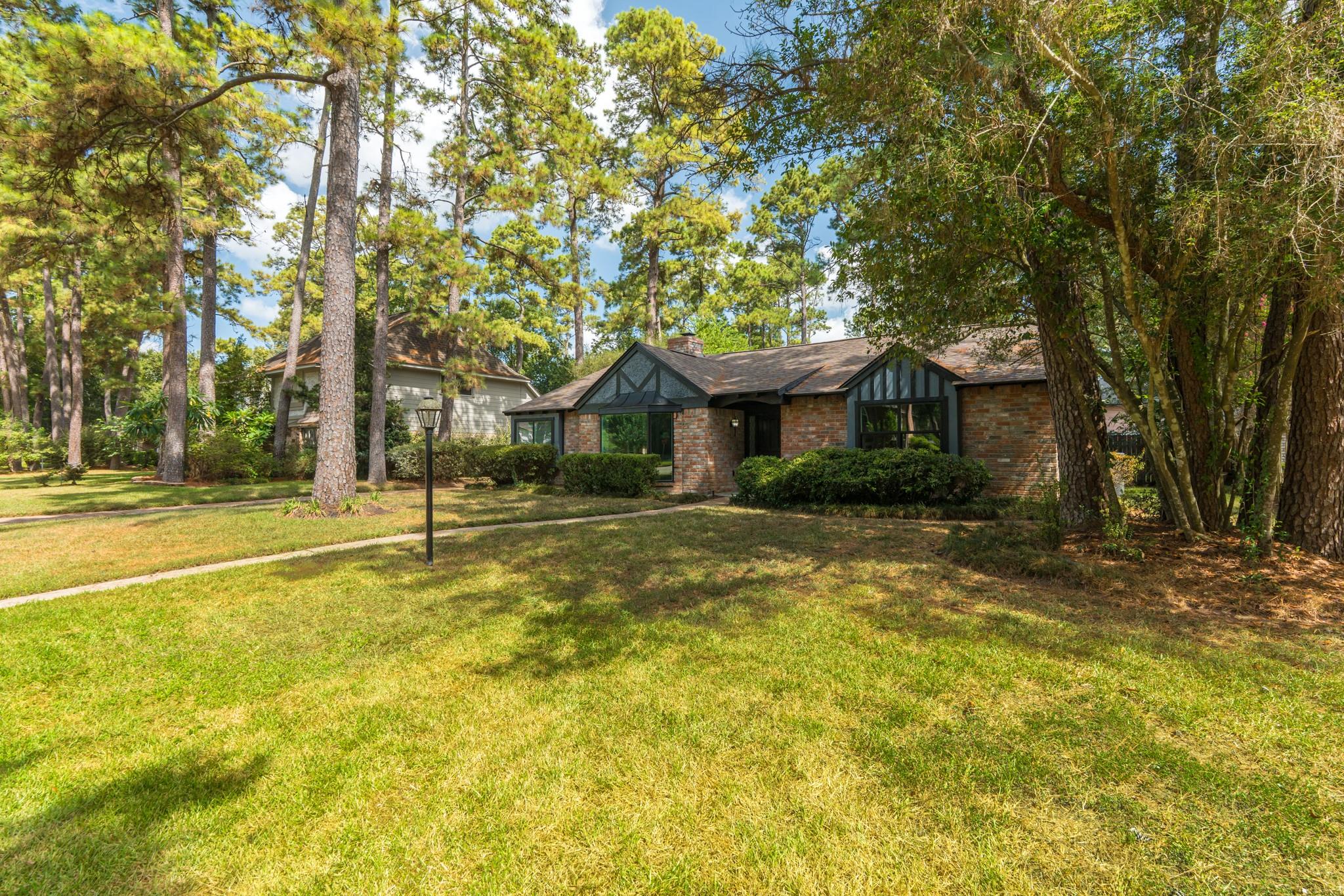 1915 Seven Oaks Drive