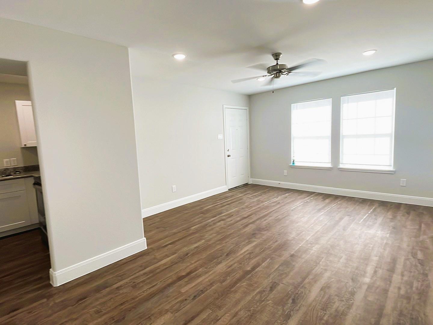 711 S Houston Avenue B