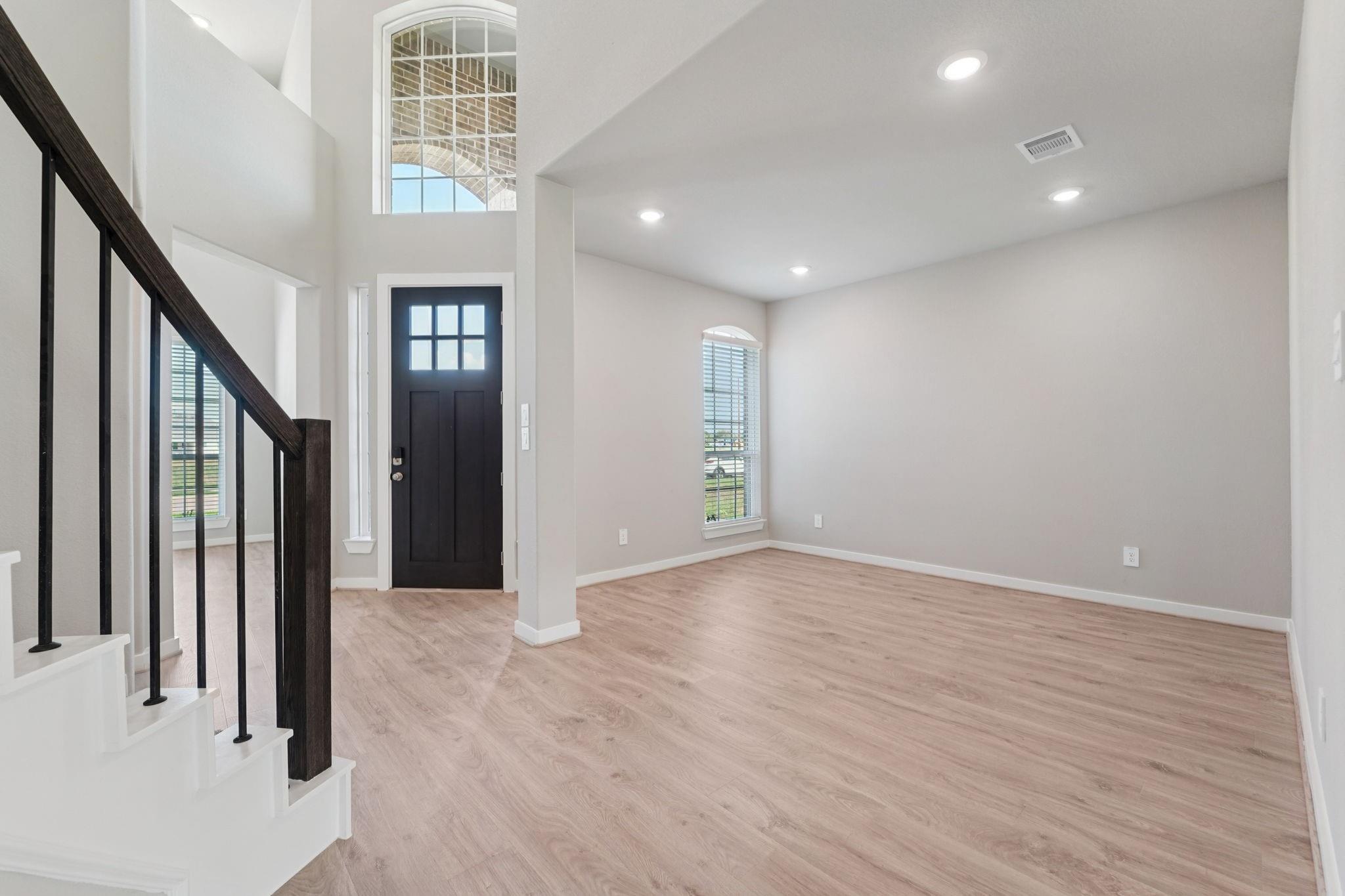 5214 Great Oaks Drive