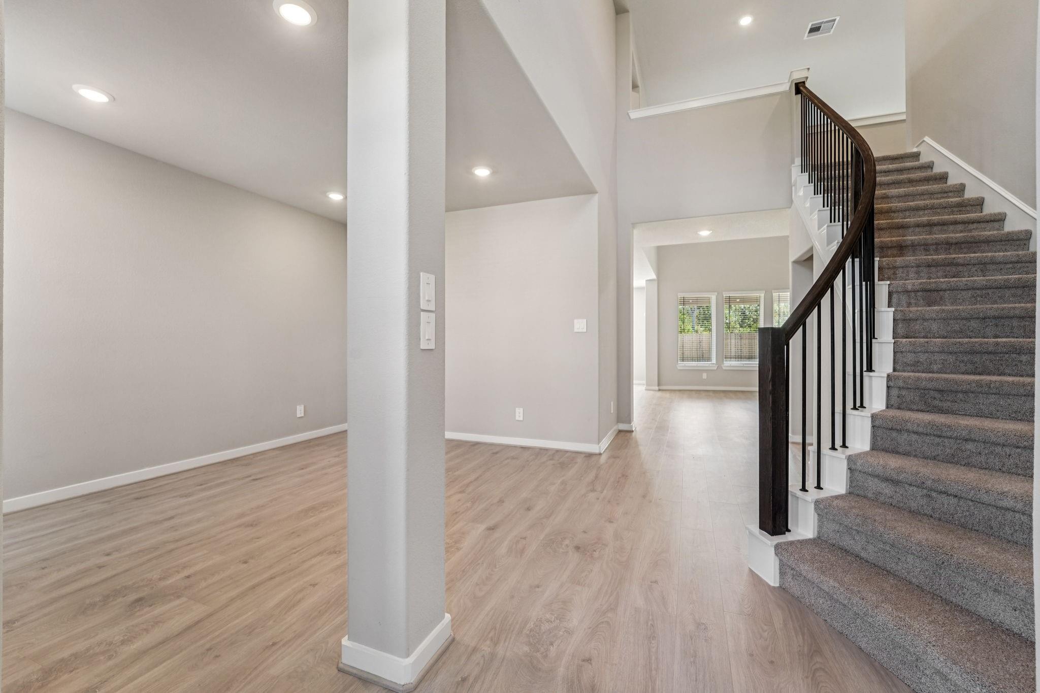 5214 Great Oaks Drive