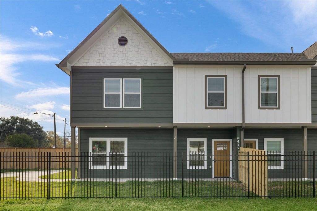 Photo of 6417 Eastland Street, Houston, TX 77028 (MLS # 95033528)