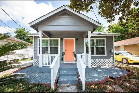 Photo of 1407 E 35th Street, Houston, TX 77022 (MLS # 56511172)