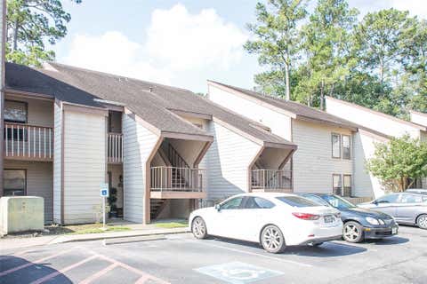 Condo For Rent - 12900 Walden Road #220B<br/> Montgomery, TX 77356