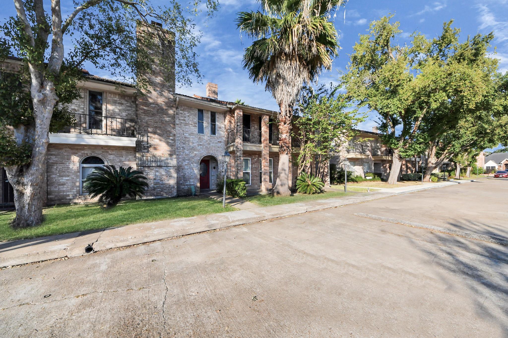 3306 Continental Drive