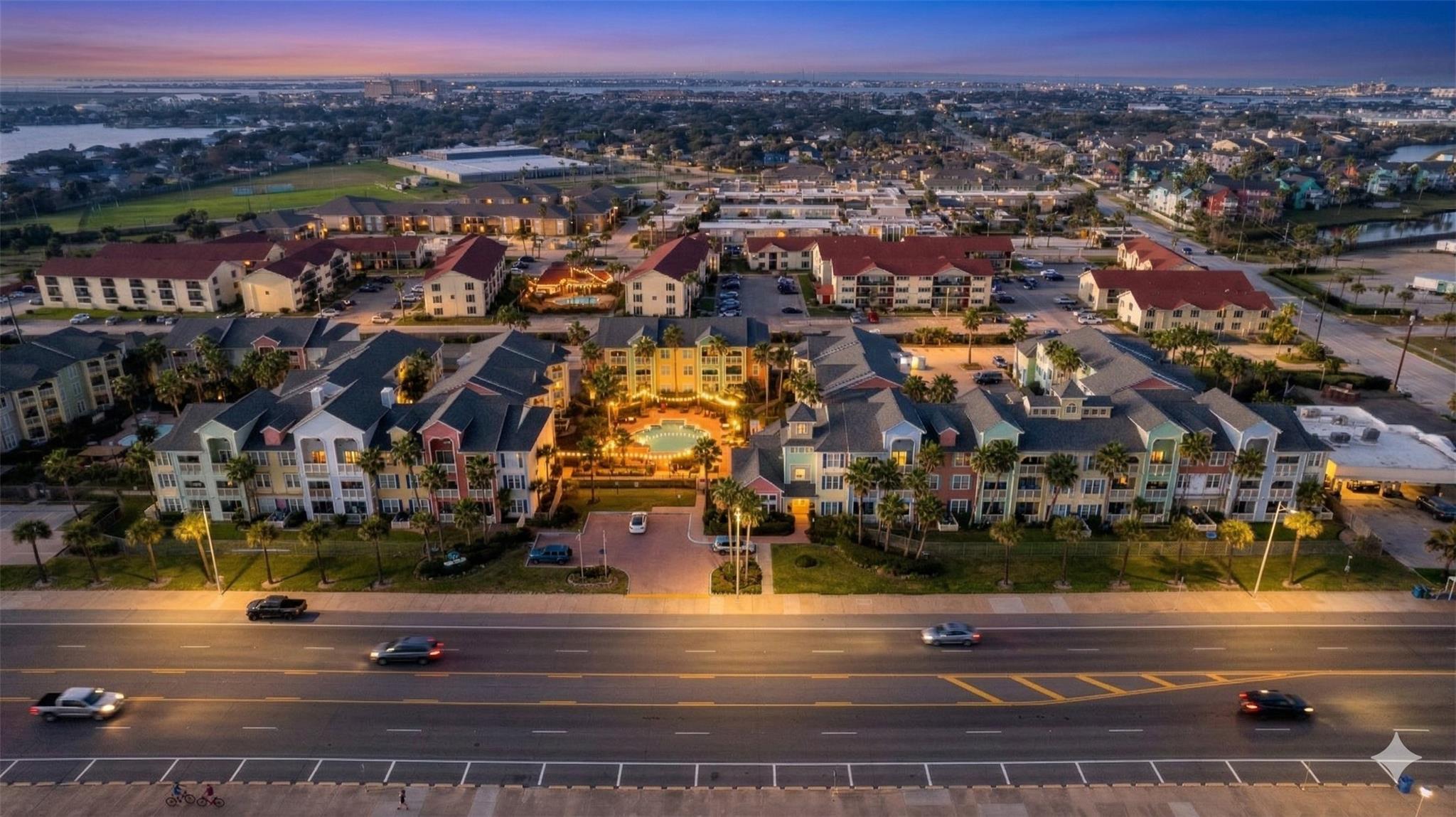 7000 Seawall Boulevard 811