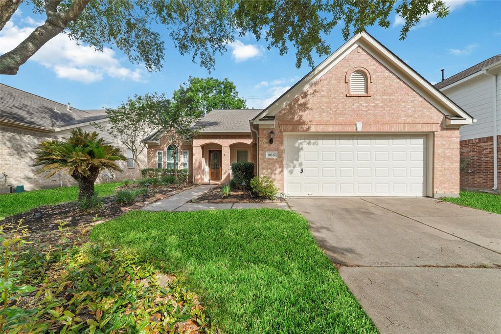 Photo of 20822 Whitevine Way, Katy, TX 77450 (MLS # 58668253)
