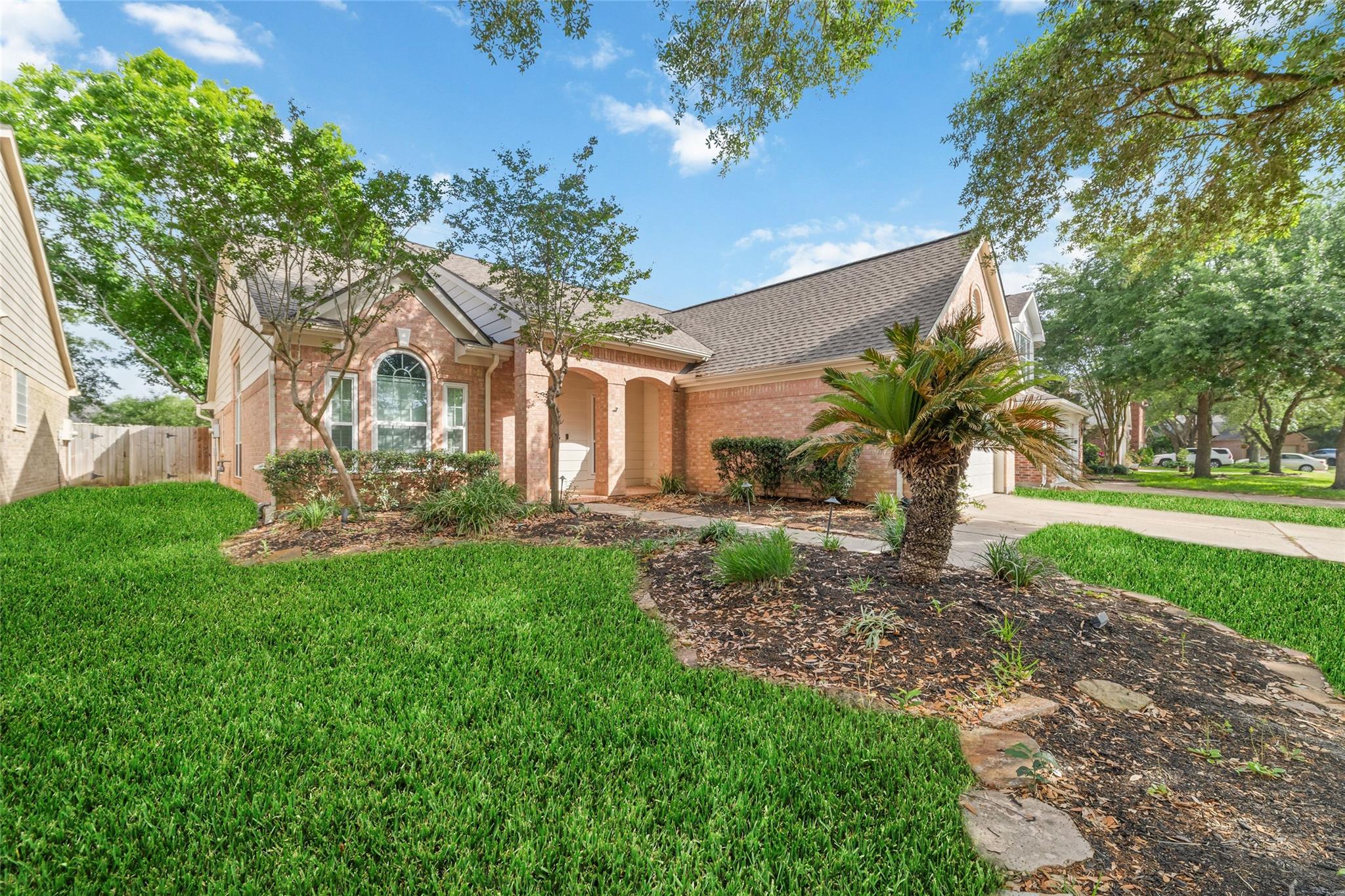 20822 Whitevine Way