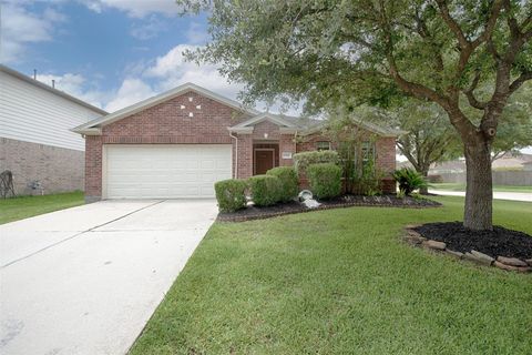 Photo of 2753 Foster Hill Drive, Houston, TX 77345 (MLS # 74653512)